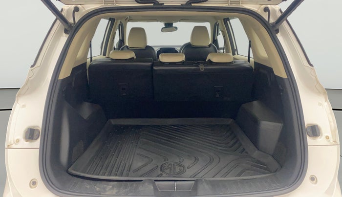 2021 MG HECTOR SHARP 1.5 DCT PETROL, Petrol, Automatic, 57,186 km, Boot Open Zoomed View