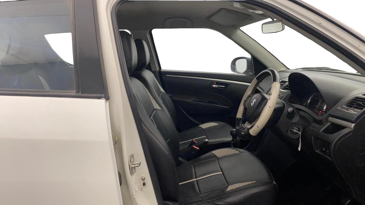 2016 Maruti Swift VXI, Petrol, Manual, 54,499 km, Right Side Front Door Cabin