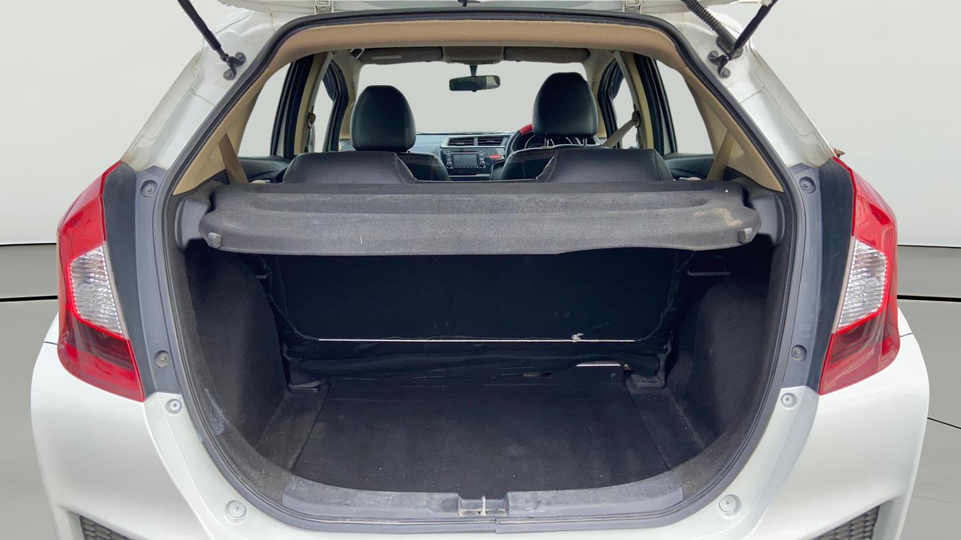 2015 Honda Jazz 1.2L I-VTEC V AT, Petrol, Automatic, 1,23,478 km, Boot Open Zoomed View
