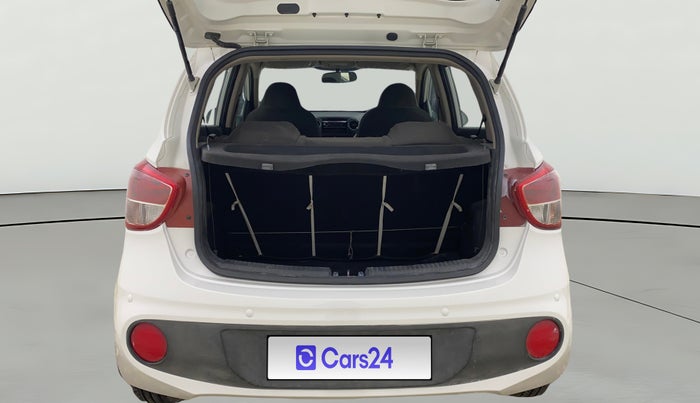 2017 Hyundai Grand i10 MAGNA 1.2 KAPPA VTVT, Petrol, Manual, 11,159 km, Boot Open Zoomed View