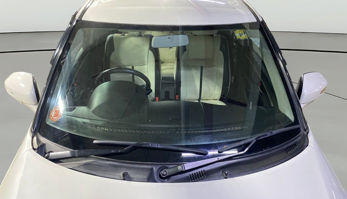 2013 Maruti Swift VXI, Petrol, Manual, 37,914 km, Front Windshield