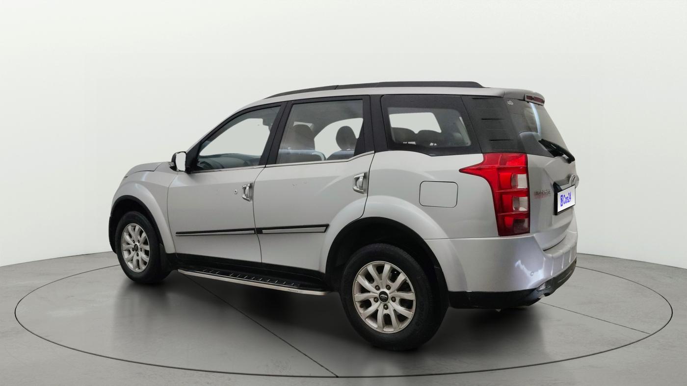 2016 Mahindra XUV500 W10, Diesel, Manual, 1,15,976 km, Left Back Diagonal