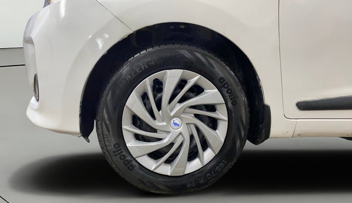 2017 Hyundai Grand i10 SPORTZ (O) 1.2 KAPPA VTVT, Petrol, Manual, 60,417 km, Left Front Wheel