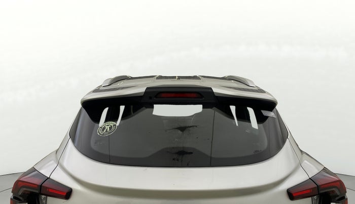 2024 Renault Kiger RXE MT, Petrol, Manual, 677 km, Rear Windshield