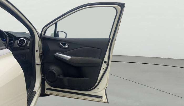 2022 Nissan Kicks XV PREMIUM TURBO 1.3 CVT, Petrol, Automatic, 39,906 km, RHS Front Door