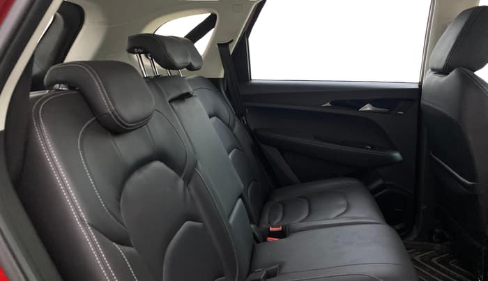 2019 MG HECTOR SHARP 1.5 DCT PETROL, Petrol, Automatic, 25,900 km, Right Side Rear Door Cabin