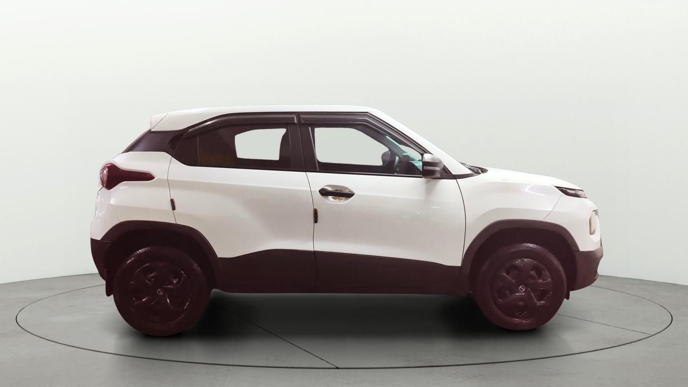 2025 Tata PUNCH PURE MT CNG, CNG, Manual, 29,502 km, Right Side View