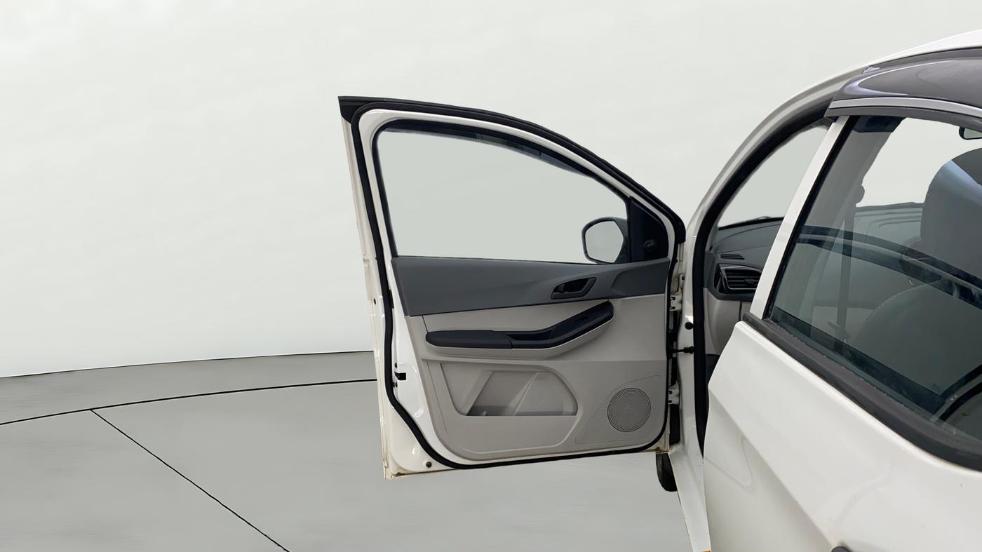 2025 Tata Tiago XM CNG, CNG, Manual, 18,190 km, LHS Front Door