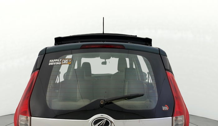 2018 Mahindra MARAZZO M6 8 STR, Diesel, Manual, 72,639 km, Rear Windshield