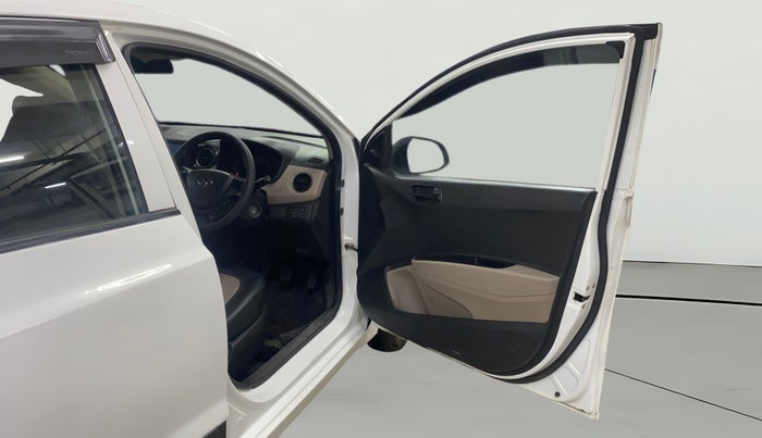 2022 Hyundai XCENT PRIME 	T+ CNG, CNG, Manual, 67,229 km, RHS Front Door