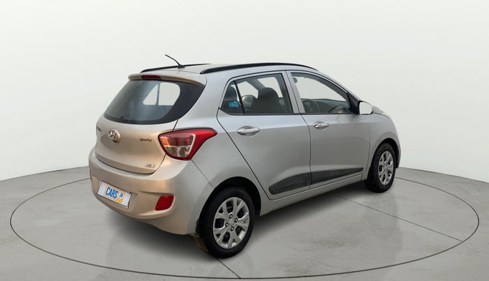 2015 Hyundai Grand i10 SPORTZ 1.2 KAPPA VTVT, Petrol, Manual, 31,215 km, Right Back Diagonal