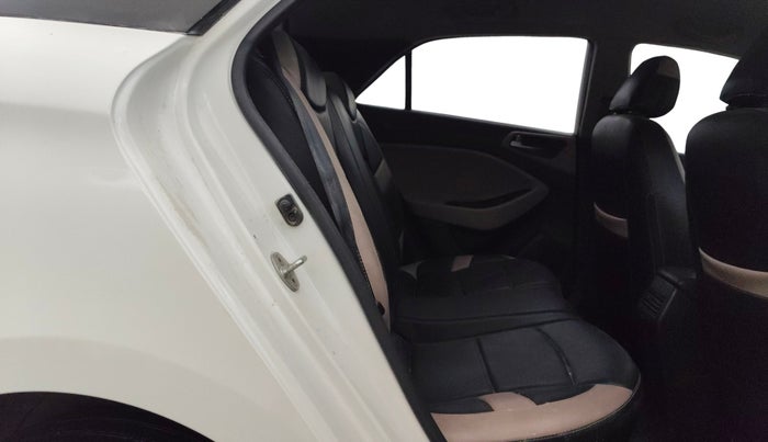 2015 Hyundai Elite i20 MAGNA 1.2, Petrol, Manual, 73,579 km, Right Side Rear Door Cabin