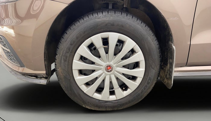 2020 Volkswagen Polo TRENDLINE 1.0L, Petrol, Manual, 34,663 km, Left Front Wheel