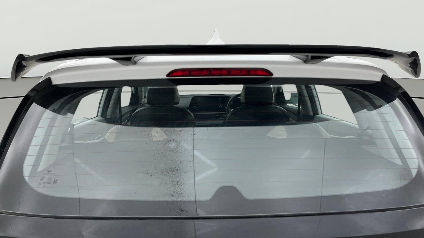 2025 Hyundai NEW I20 Sportz (O) 1.2 IVT, Petrol, Automatic, 11,272 km, Rear Windshield