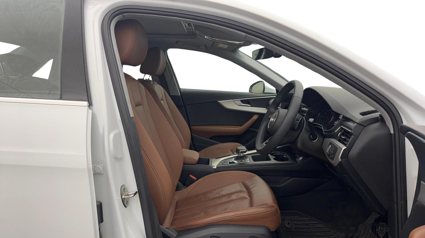 2024 Audi A4 40 TFSI Premium, Petrol, Automatic, 15,636 km, Right Side Front Door Cabin