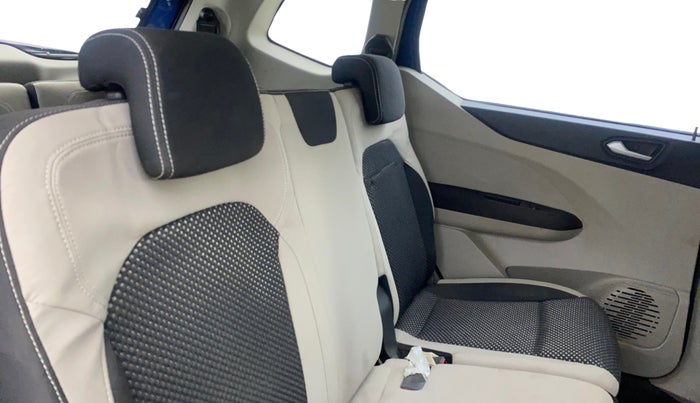 2021 Renault TRIBER RXZ AMT, Petrol, Automatic, 22,971 km, Right Side Rear Door Cabin