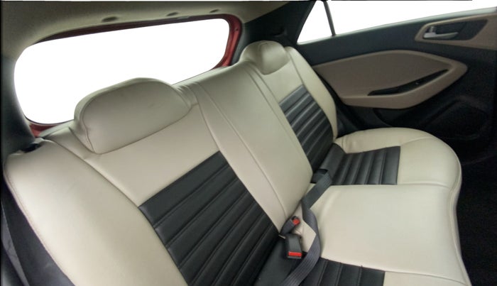 2018 Hyundai Elite i20 MAGNA EXECUTIVE CVT, Petrol, Automatic, 45,795 km, Right Side Rear Door Cabin