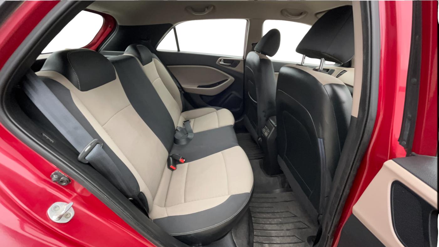 2015 Hyundai Elite i20 MAGNA 1.2, Petrol, Manual, 49,290 km, Right Side Rear Door Cabin