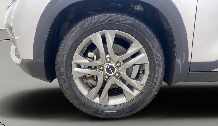 2022 KIA SELTOS HTX PETROL 1.5, Petrol, Manual, 26,183 km, Left Front Wheel