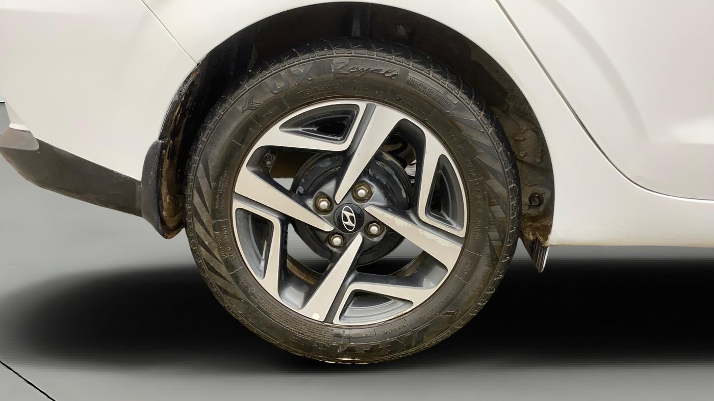 2021 Hyundai AURA SX 1.2, Petrol, Manual, 1,16,017 km, Right Rear Wheel