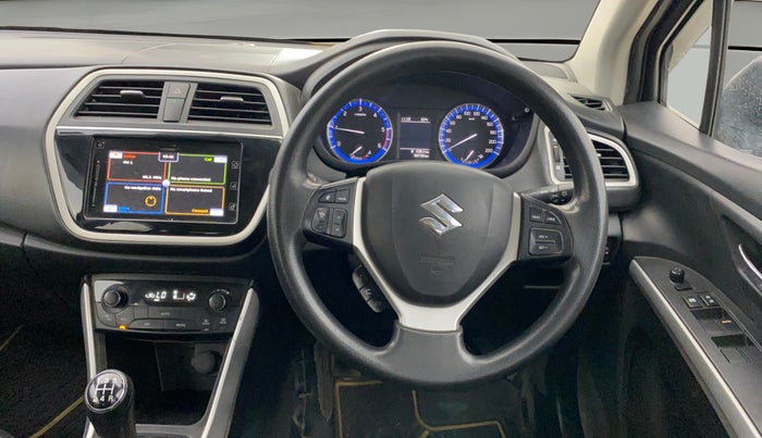 2017 Maruti S Cross ZETA 1.3, Diesel, Manual, 68,717 km, Steering Wheel Close Up