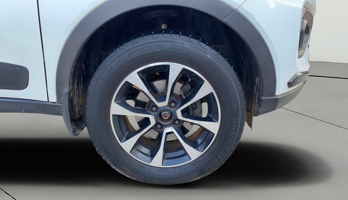 2021 Tata NEXON XZA PLUS PETROL, Petrol, Automatic, 66,326 km, Right Front Wheel