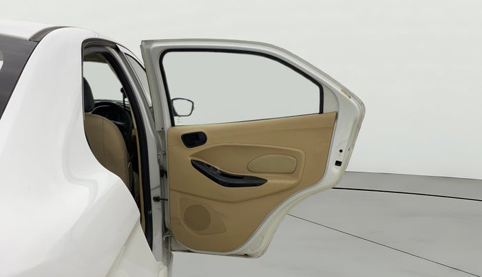 2015 Ford Figo Aspire TREND 1.2 PETROL, Petrol, Manual, 1,00,000 km, RHS Rear Door