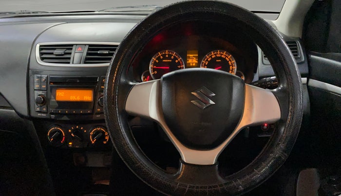 2017 Maruti Swift VXI O, CNG, Manual, 1,20,150 km, Steering Wheel Close Up