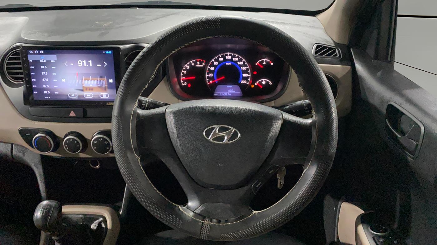 2013 Hyundai Grand i10 MAGNA 1.1 CRDI, Diesel, Manual, 71,330 km, Steering Wheel Close Up
