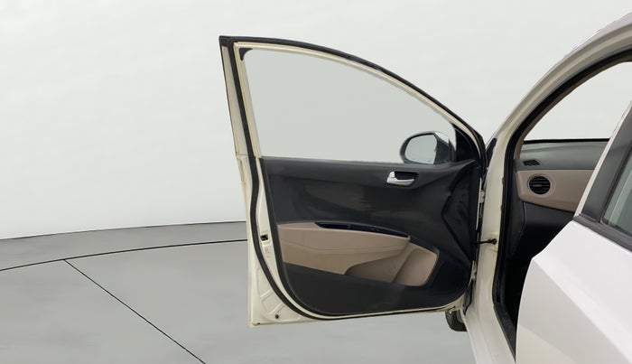 2014 Hyundai Xcent S (O) 1.2, Petrol, Manual, 40,290 km, LHS Front Door