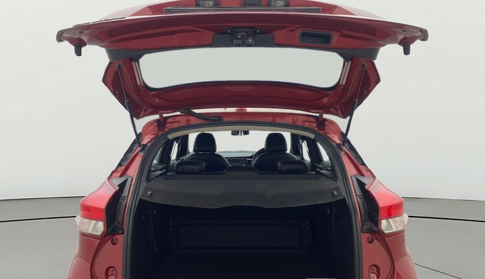 2019 Nissan Kicks XL 1.5, Petrol, Manual, 75,945 km, Boot Door Open