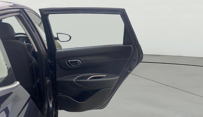 2022 Hyundai NEW I20 ASTA (O) 1.2 AT, Petrol, Automatic, 33,680 km, RHS Rear Door