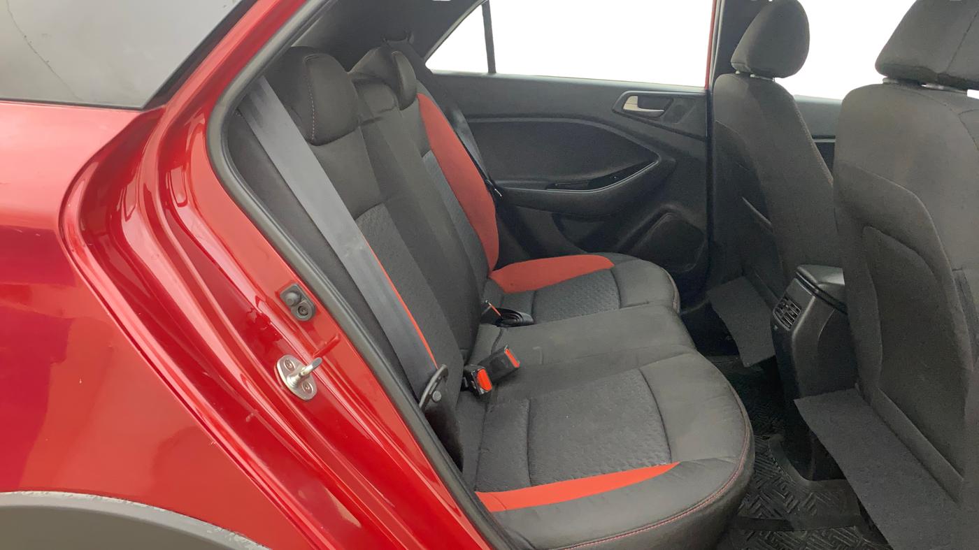 2018 Hyundai i20 Active 1.2 S, Petrol, Manual, 36,603 km, Right Side Rear Door Cabin