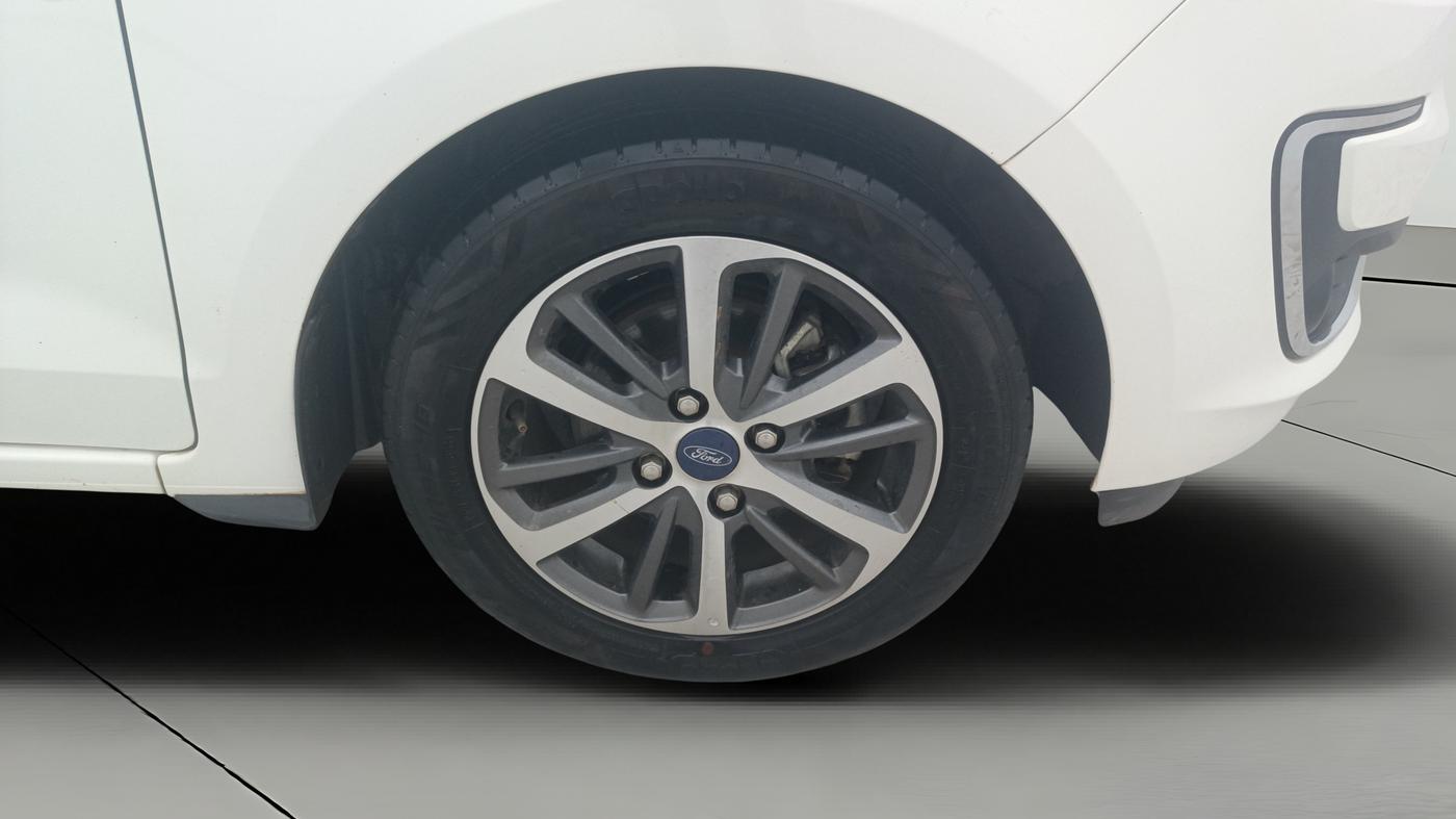 2021 Ford New Figo TITANIUM PLUS 1.2 PETROL AT, Petrol, Automatic, 28,155 km, Right Front Wheel