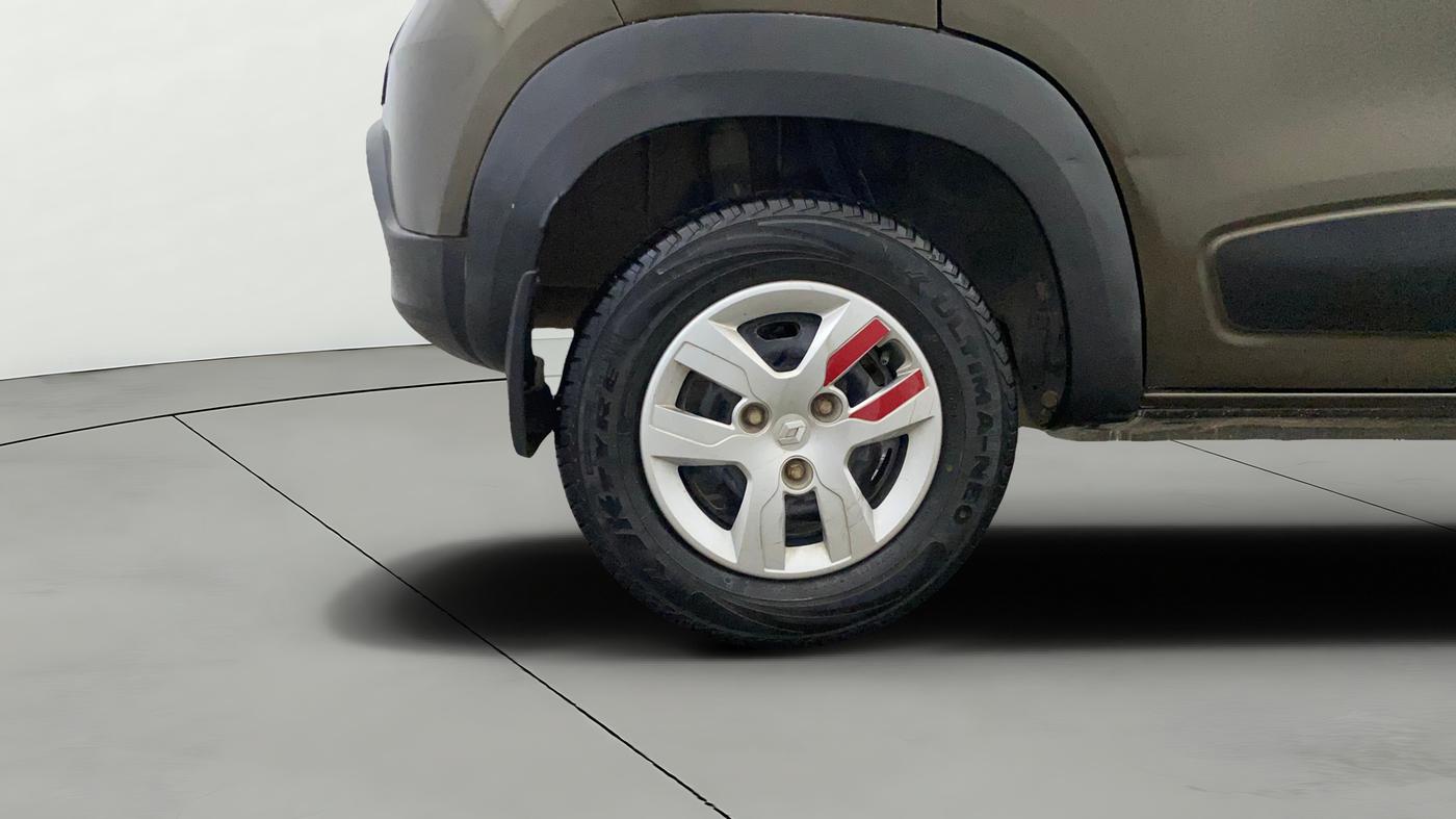 2018 Renault Kwid RXT 0.8 (O), Petrol, Manual, 31,642 km, Right Rear Wheel