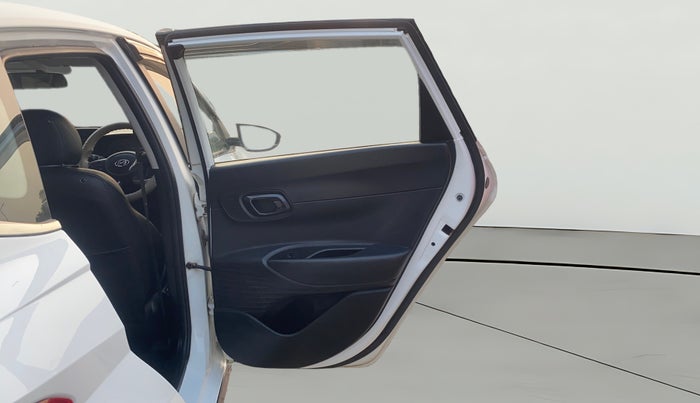 2021 Hyundai NEW I20 SPORTZ 1.2 MT, Petrol, Manual, 49,271 km, RHS Rear Door