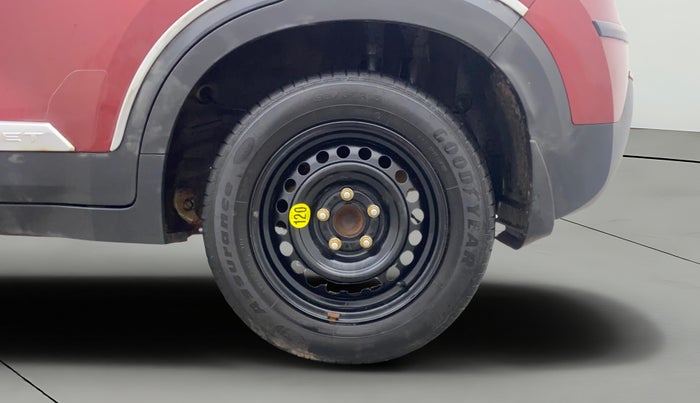 2022 KIA SONET HTK PLUS 1.2, Petrol, Manual, 49,702 km, Left Rear Wheel