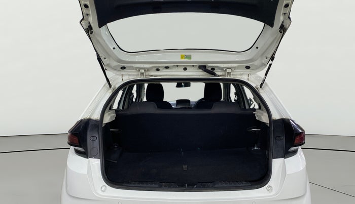 2023 Tata ALTROZ XM PLUS SUNROOF CNG, CNG, Manual, 25,460 km, Boot Open Zoomed View