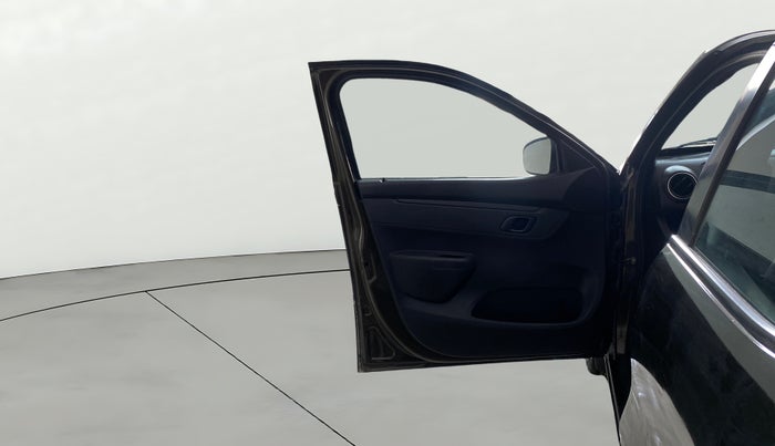 2019 Renault Kwid RXL, Petrol, Manual, 40,100 km, LHS Front Door