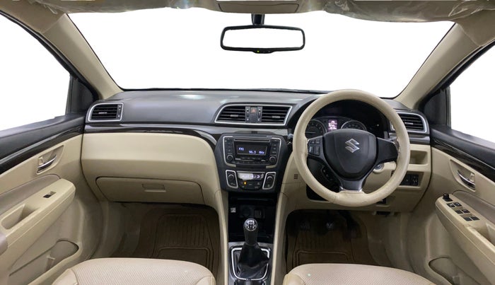 2017 Maruti Ciaz ZETA 1.4  MT PETROL, Petrol, Manual, 58,139 km, Dashboard