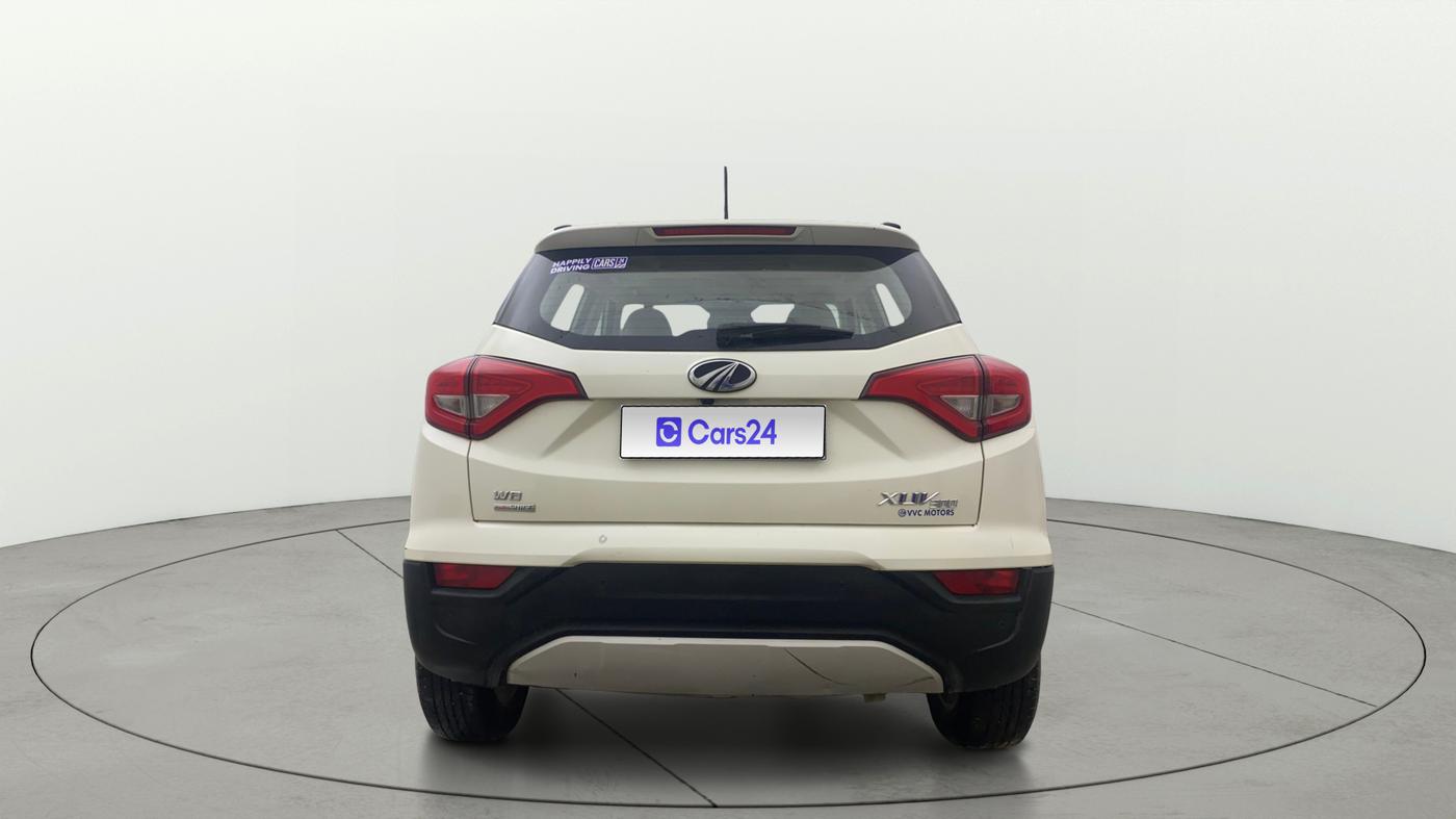 2021 Mahindra XUV300 W8 (O) 1.5 DIESEL AMT, Diesel, Automatic, 1,23,050 km, Back/Rear