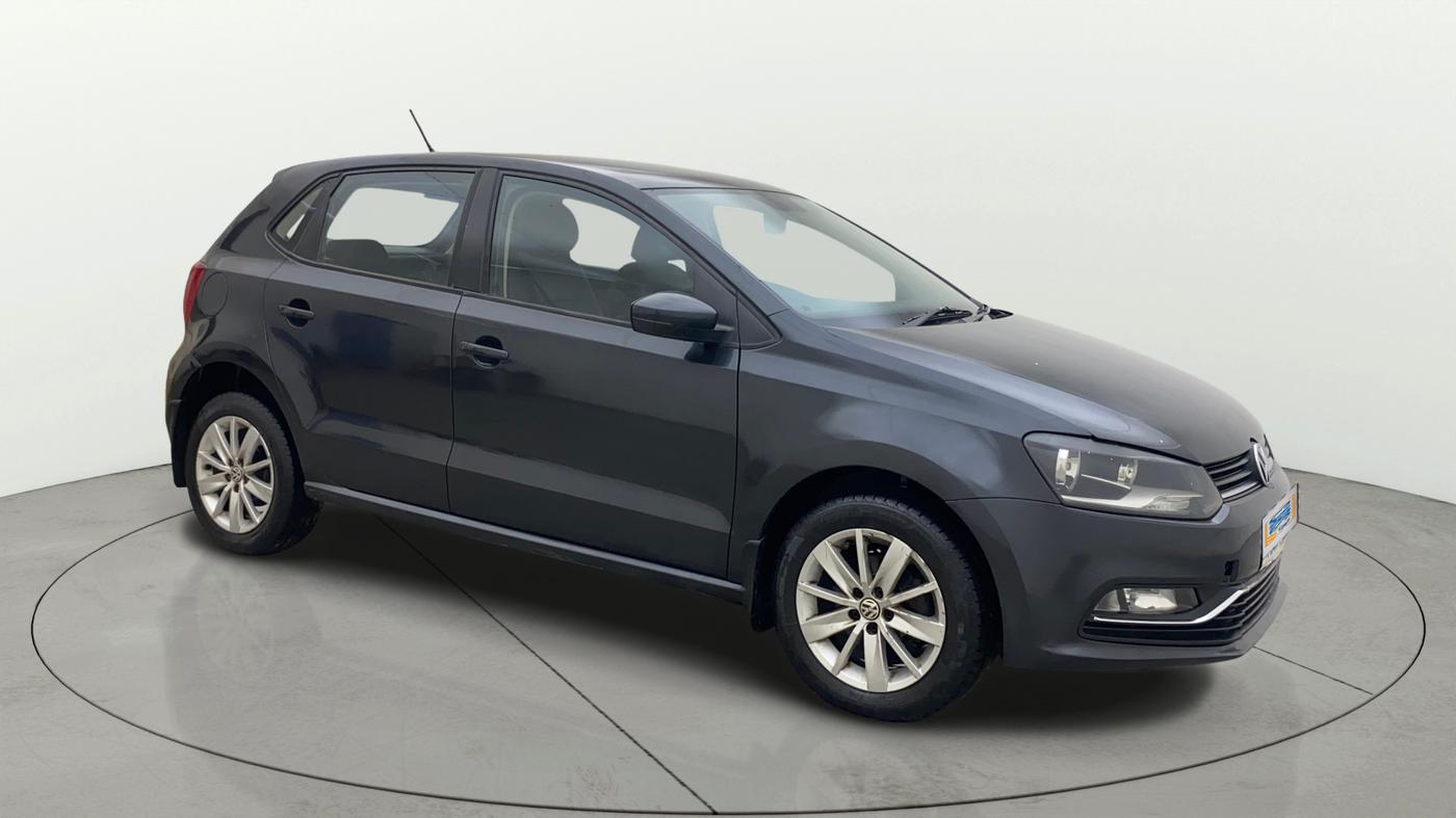 2015 Volkswagen Polo HIGHLINE1.5L, Diesel, Manual, 1,43,843 km, SRP