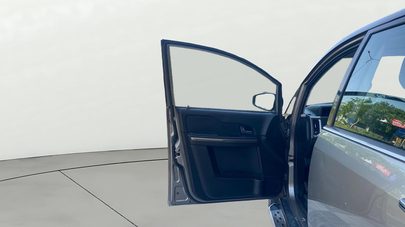2019 Tata Hexa XTA 4X2 7 STR, Diesel, Automatic, 95,545 km, LHS Front Door