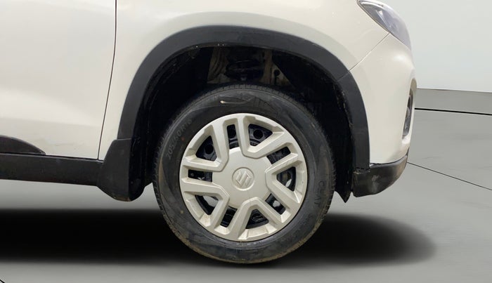 2022 Maruti Vitara Brezza VXI, Petrol, Manual, 32,627 km, Right Front Wheel