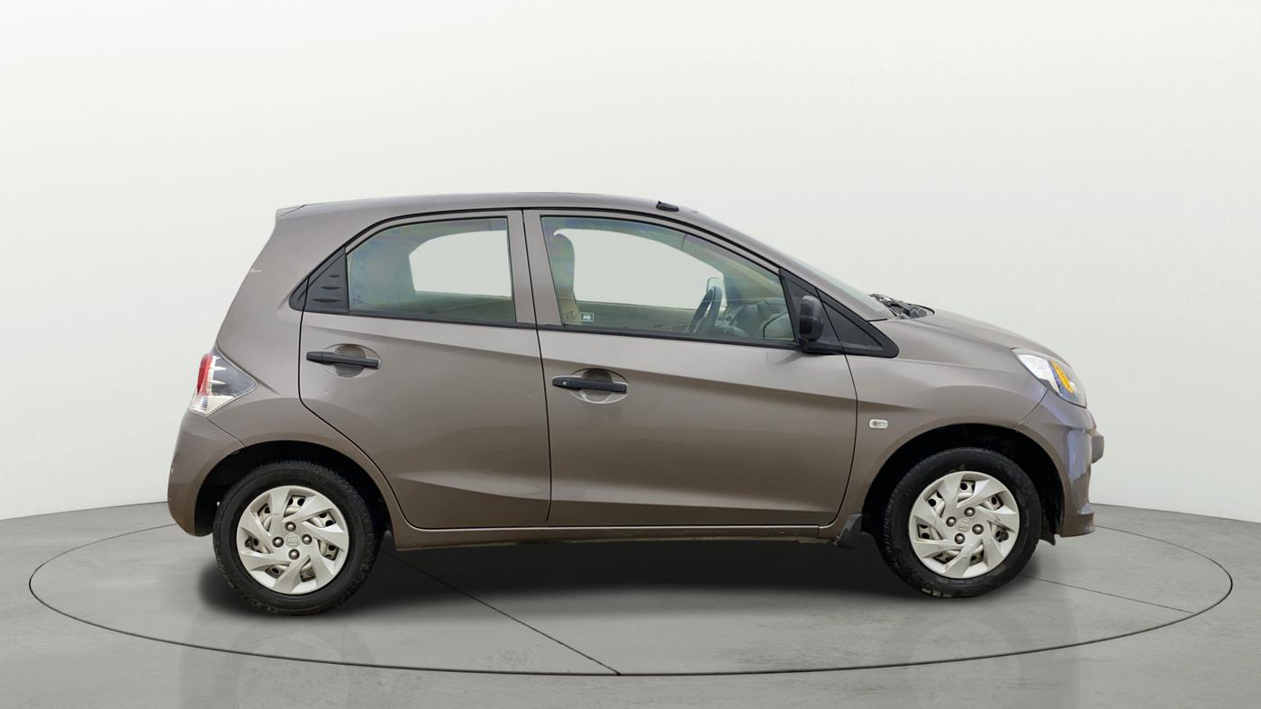 2015 Honda Brio E MT, Petrol, Manual, 69,450 km, Right Side View