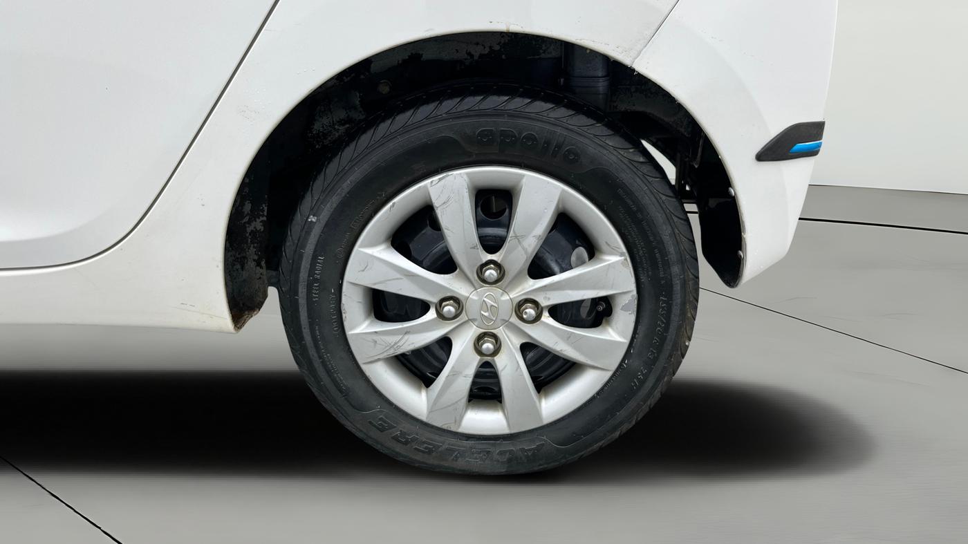 2013 Hyundai Eon MAGNA +, Petrol, Manual, 83,349 km, Left Rear Wheel