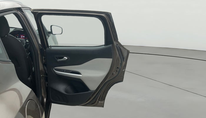 2022 Nissan MAGNITE XV TURBO, Petrol, Manual, 14,095 km, RHS Rear Door