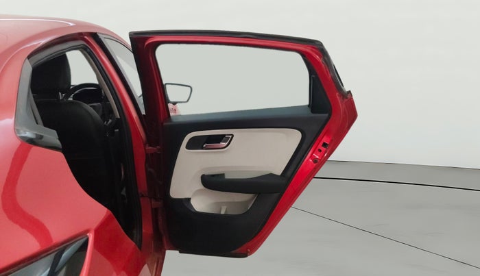 2022 Tata ALTROZ XZ DIESEL, Diesel, Manual, 60,344 km, RHS Rear Door