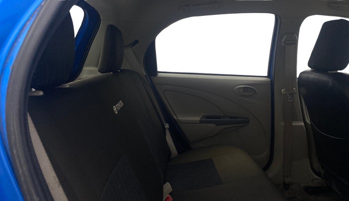 2015 Toyota Etios Liva G, Petrol, Manual, 34,776 km, Right Side Rear Door Cabin