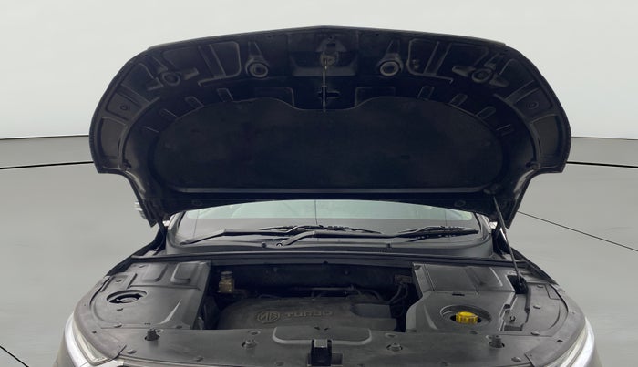 2019 MG HECTOR SHARP 2.0 DIESEL, Diesel, Manual, 1,22,590 km, Open Bonet